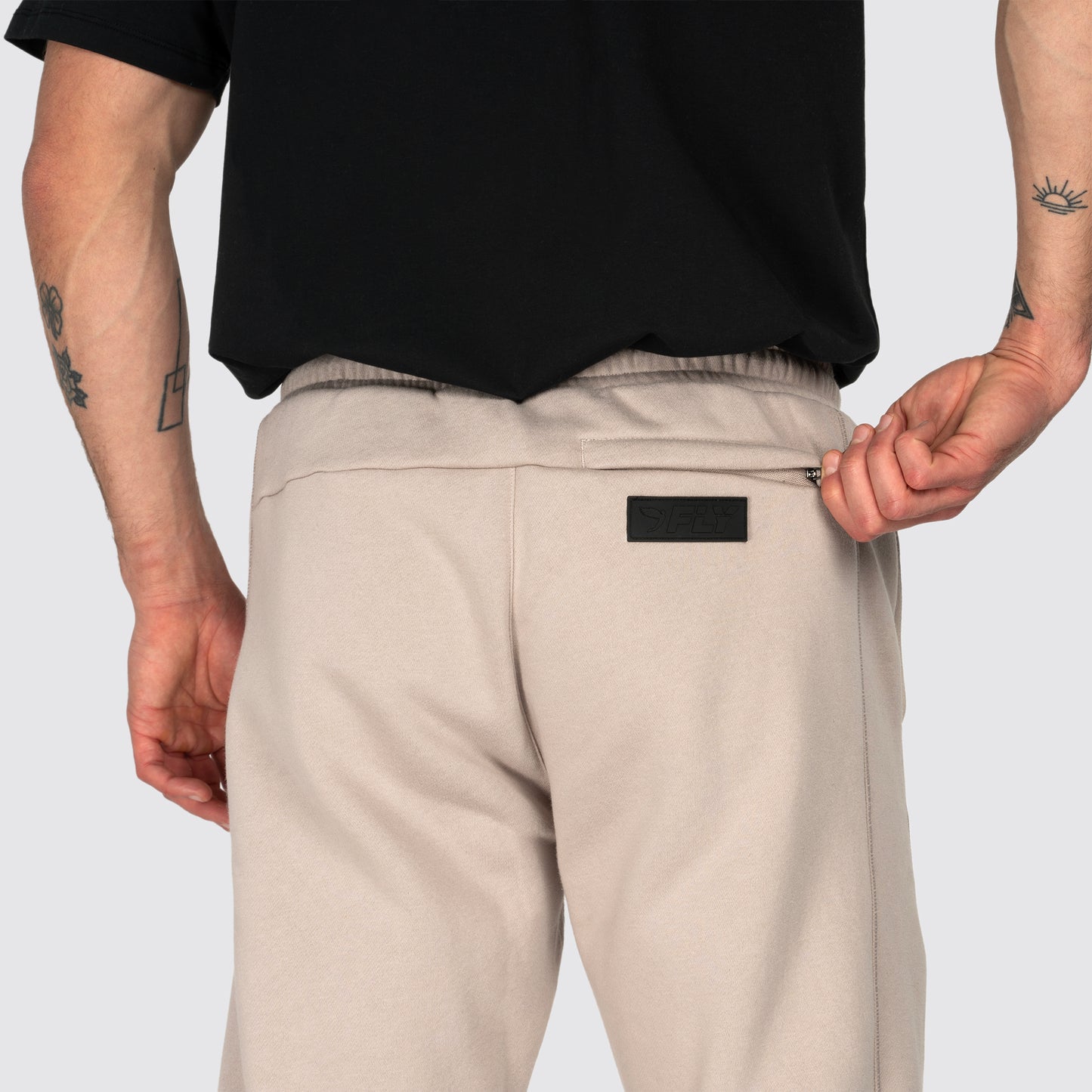 Undisputed Relaxed Fit Joggers (8441215189221)