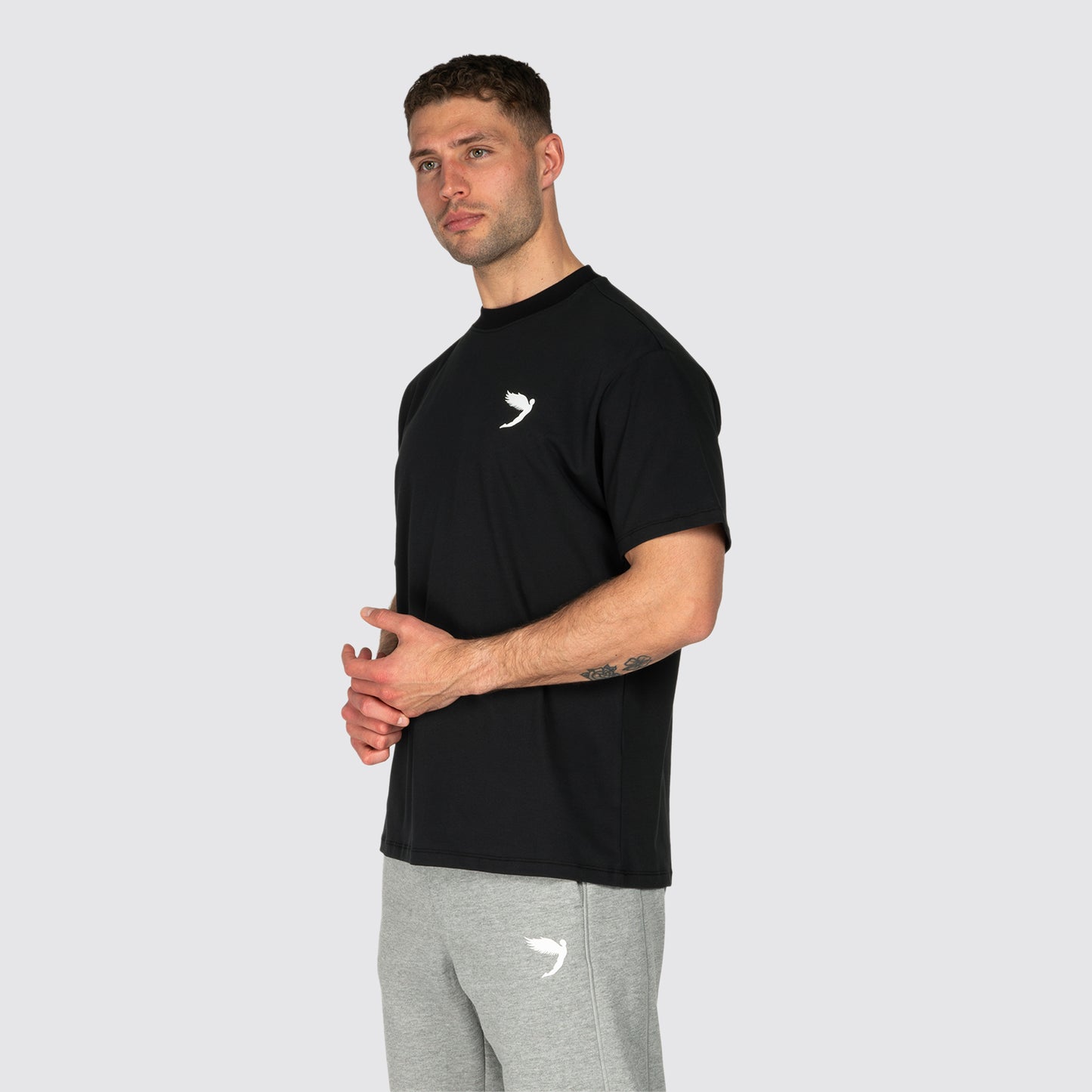 Undisputed Relaxed Fit Tee Black (8441215713509)