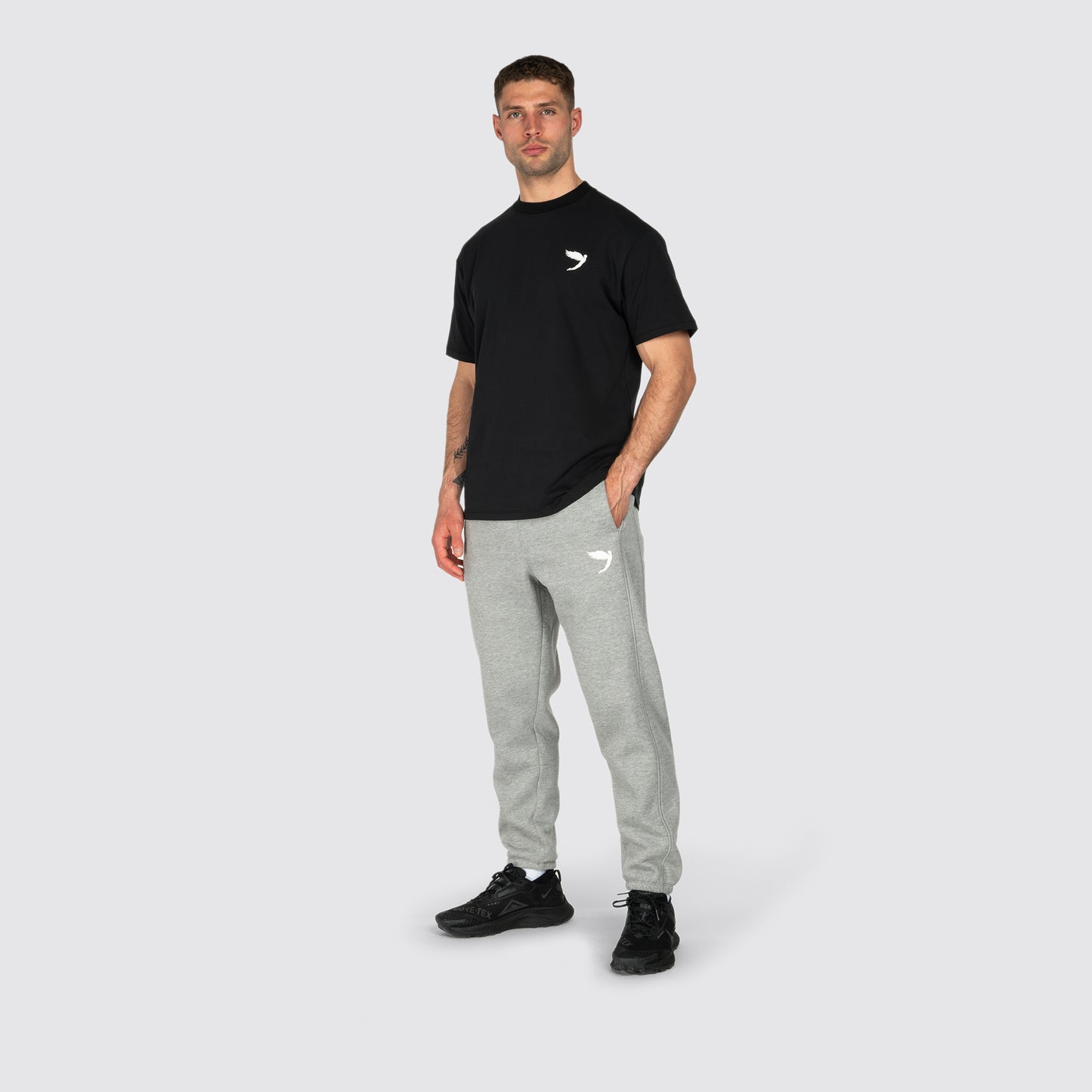 Undisputed Relaxed Fit Tee Black (8441215713509)