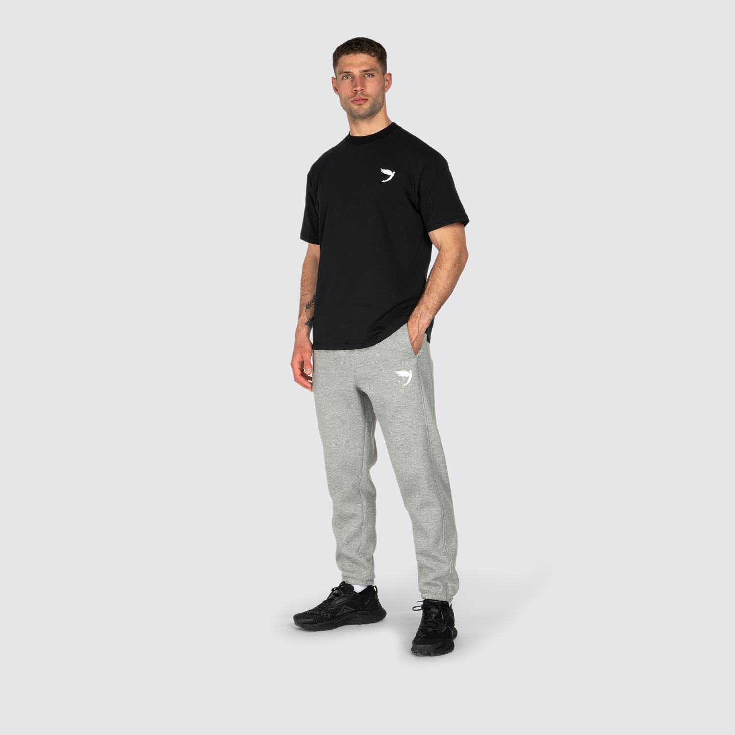 Undisputed Relaxed Fit Tee Black (8441215713509)